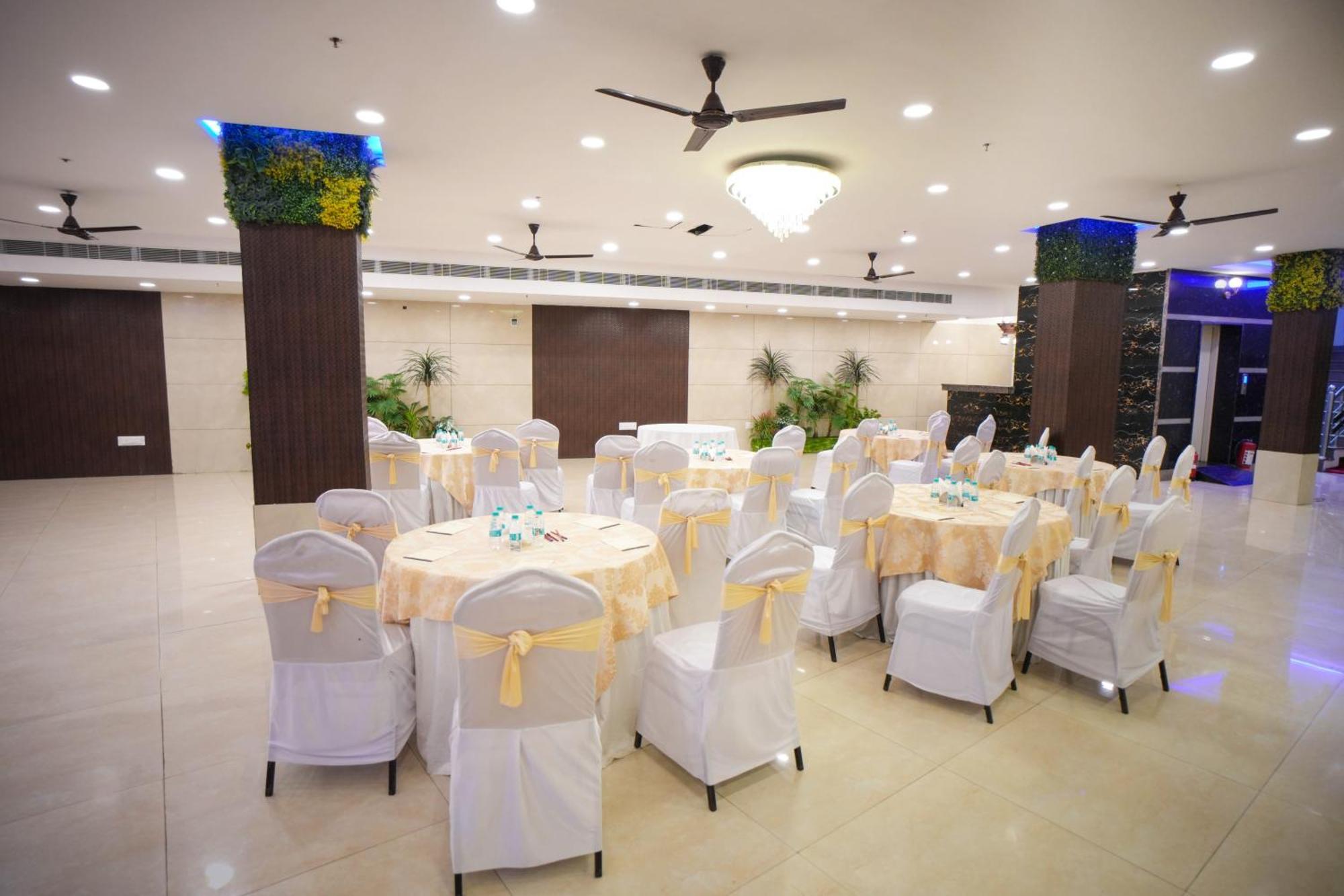 Hotel Haris Mg Road Gurugram Gurgaon Ngoại thất bức ảnh